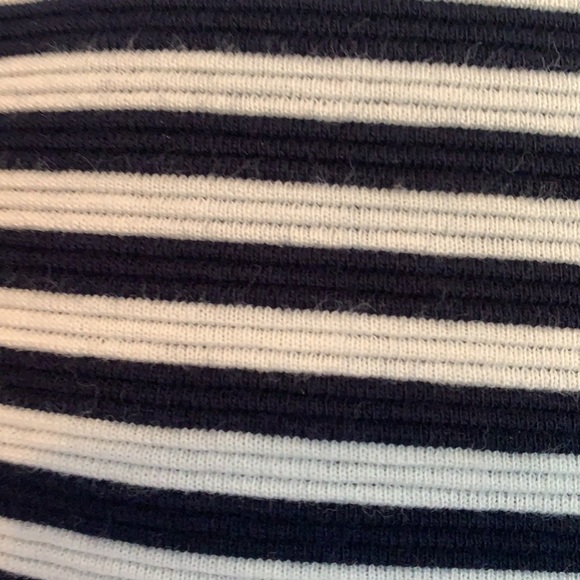 Talbots Top, size 1X, see measurements, Navy and White - Picture 4 of 12